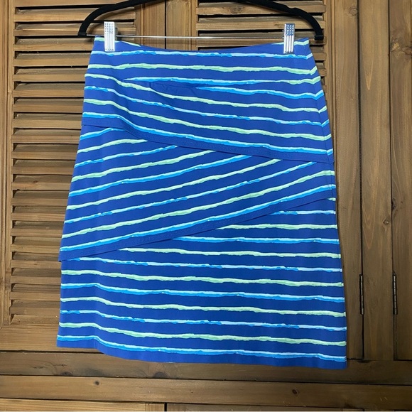 J. McLaughlin Athleisure Nicola blues,lime green&white stripe tiered skirt SZ-S - Picture 1 of 6